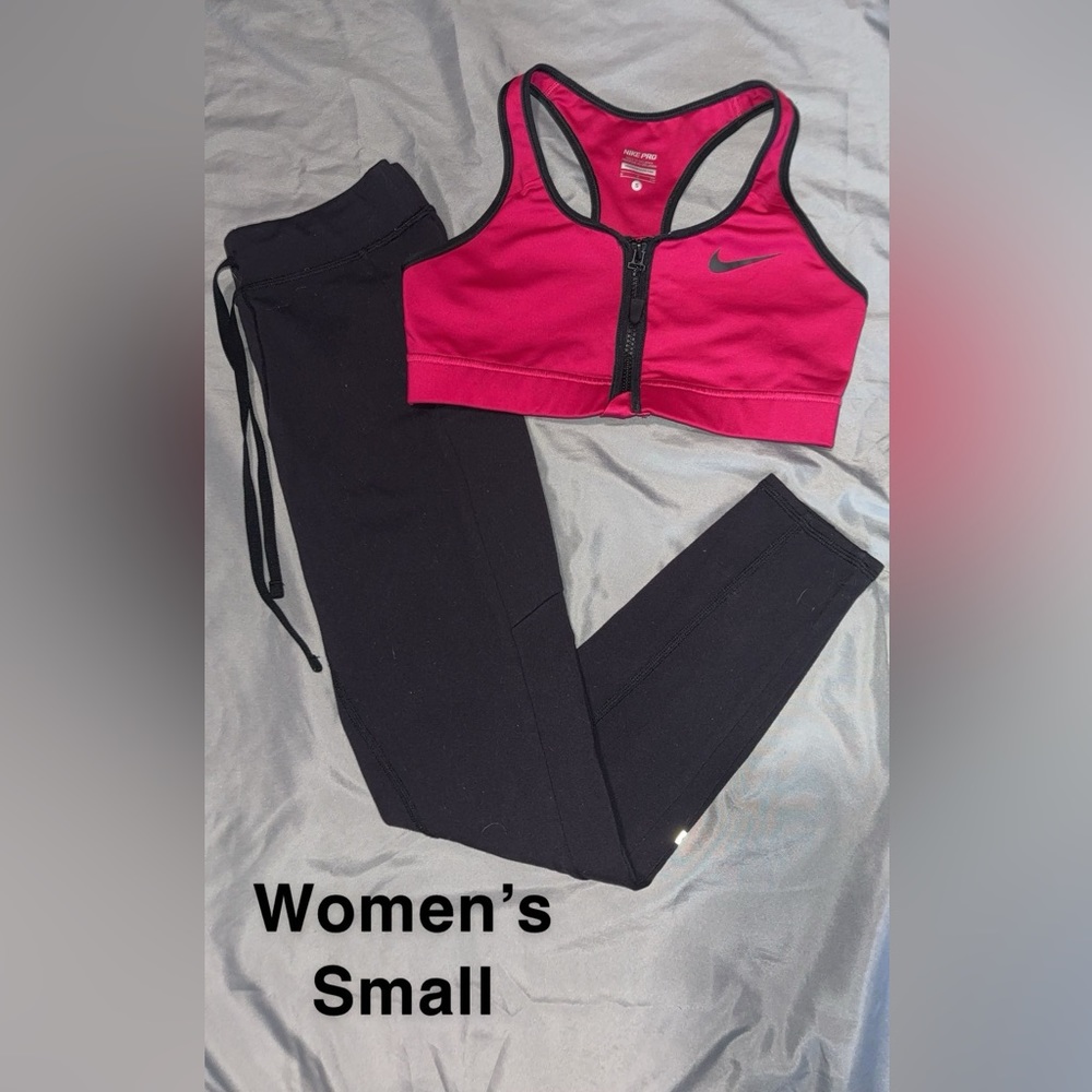 Nike Women’s Fit (SMALL)